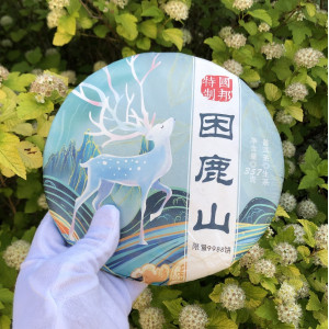 Шен пуэр Kun Lu Shan Оленья гора 2019 год 357 г